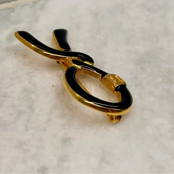 ROBERTA DI CAMERINO Vintage Grandmacore Blue Enamel Gold-Tone Metal Logo Brooch - Picture 6 of 16